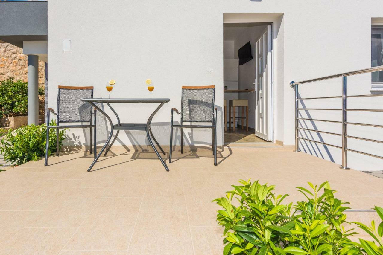 Apartmani Jadranka Starigrad Paklenica Buitenkant foto