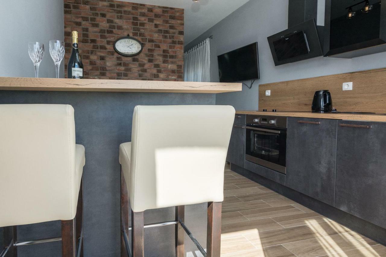 Apartmani Jadranka Starigrad Paklenica Buitenkant foto