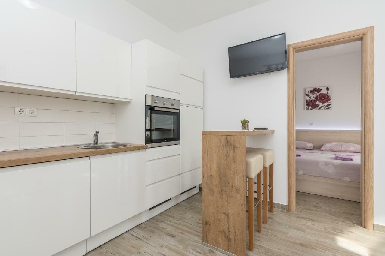 Apartmani Jadranka Starigrad Paklenica Buitenkant foto
