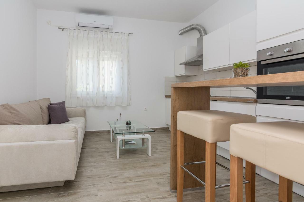 Apartmani Jadranka Starigrad Paklenica Buitenkant foto